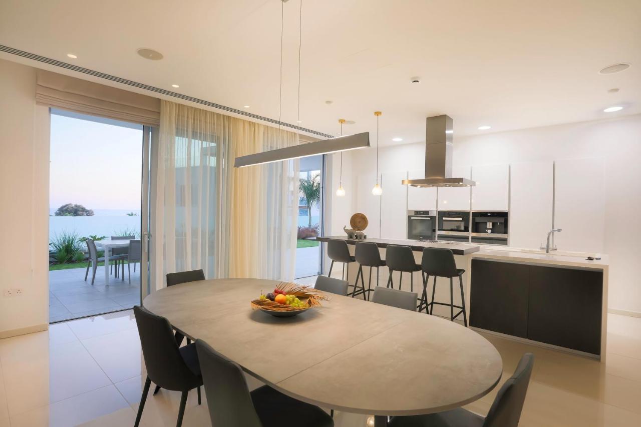 Sea Pearl Beachfront Villas - Breeze Ajía Nápa Kültér fotó