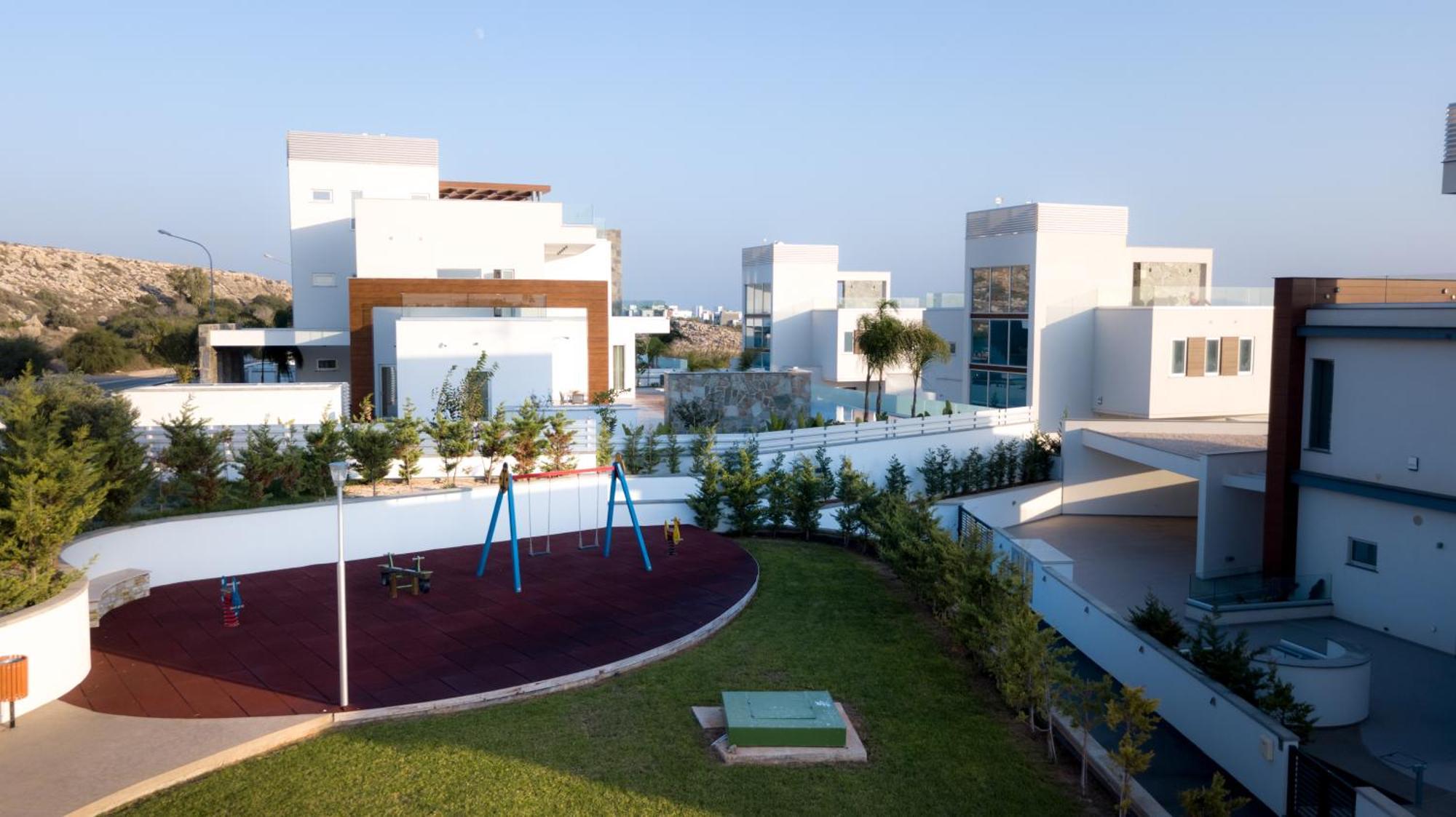 Sea Pearl Beachfront Villas - Breeze Ajía Nápa Kültér fotó